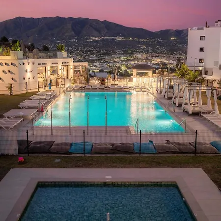 Appartement Mijas Met Zee En Zwembadzicht Fuengirola