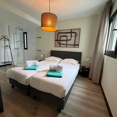 Mijas Met Zee En Zwembadzicht Fuengirola