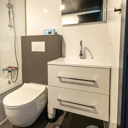 Mijas Met Zee En Zwembadzicht Fuengirola