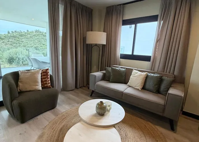 Mijas Met Zee En Zwembadzicht フエンヒロラ