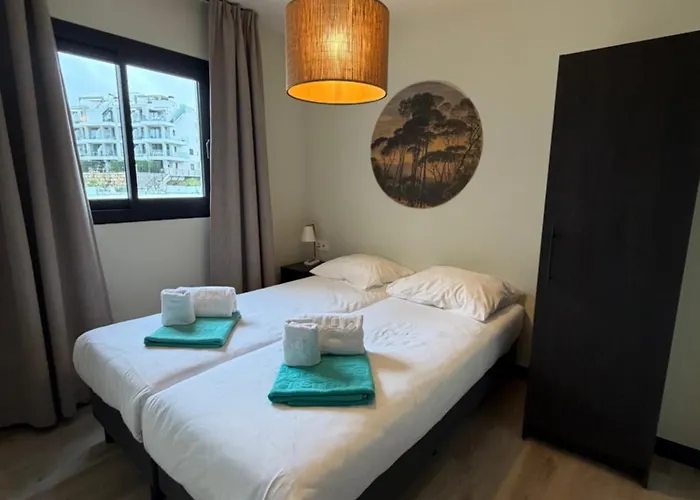 Mijas Met Zee En Zwembadzicht